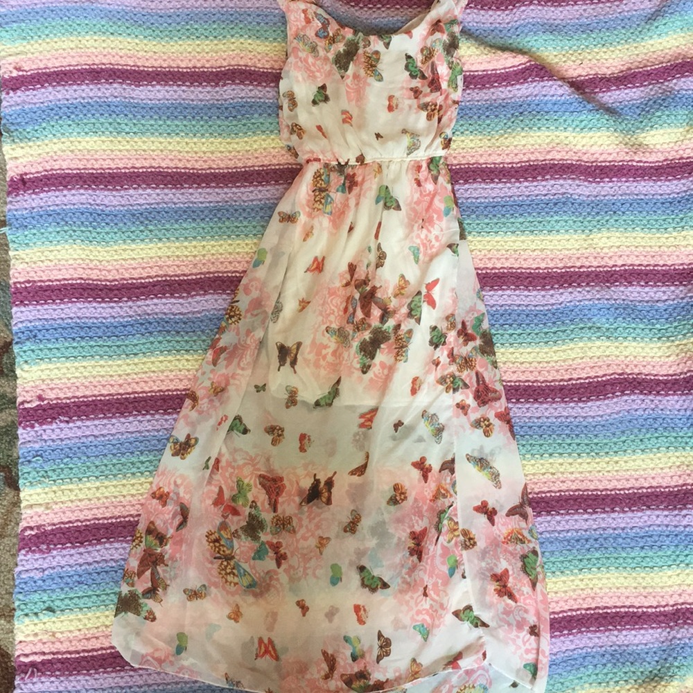 Butterfly print Dress. Size 6.